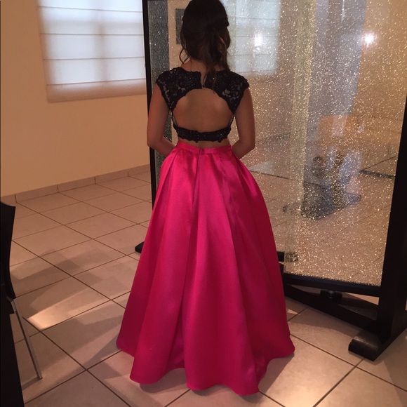 Prom Dress by Giovanny - Picture 3 of 8